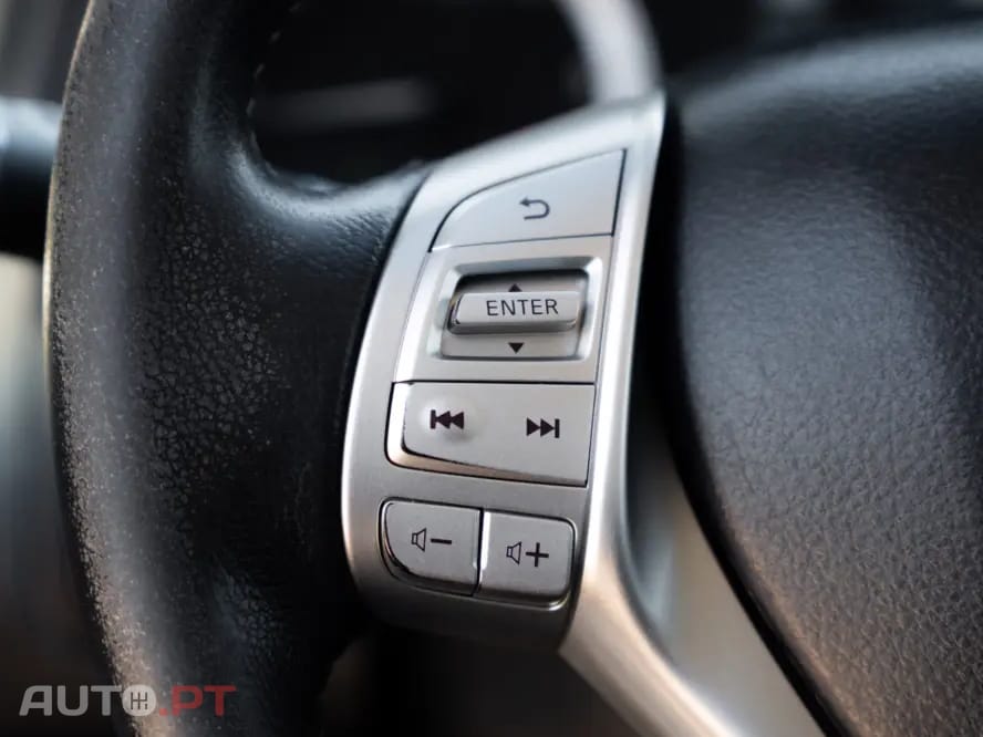 Nissan Navara 2.3 dCi CD 4WD N-Connecta