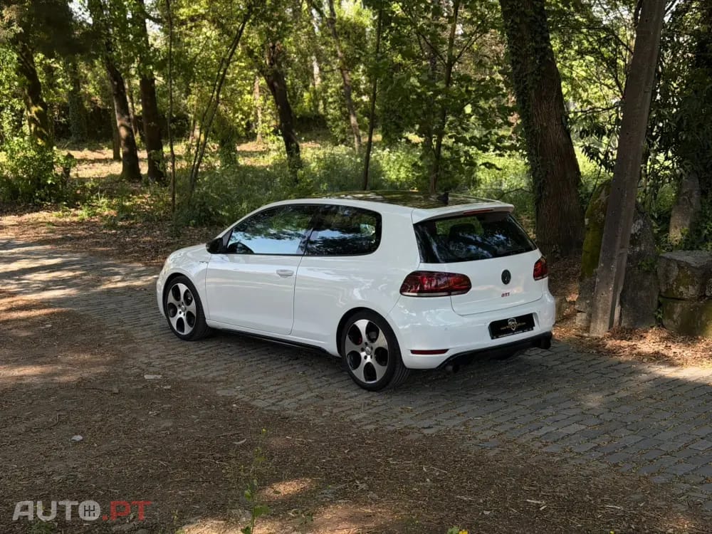 Volkswagen Golf 2.0 TSi GTI
