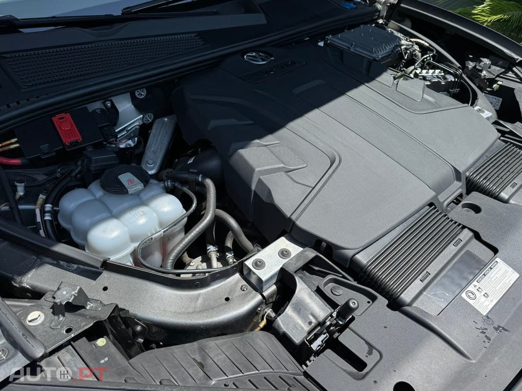 Volkswagen Touareg 3.0 TDI V6 R-Line