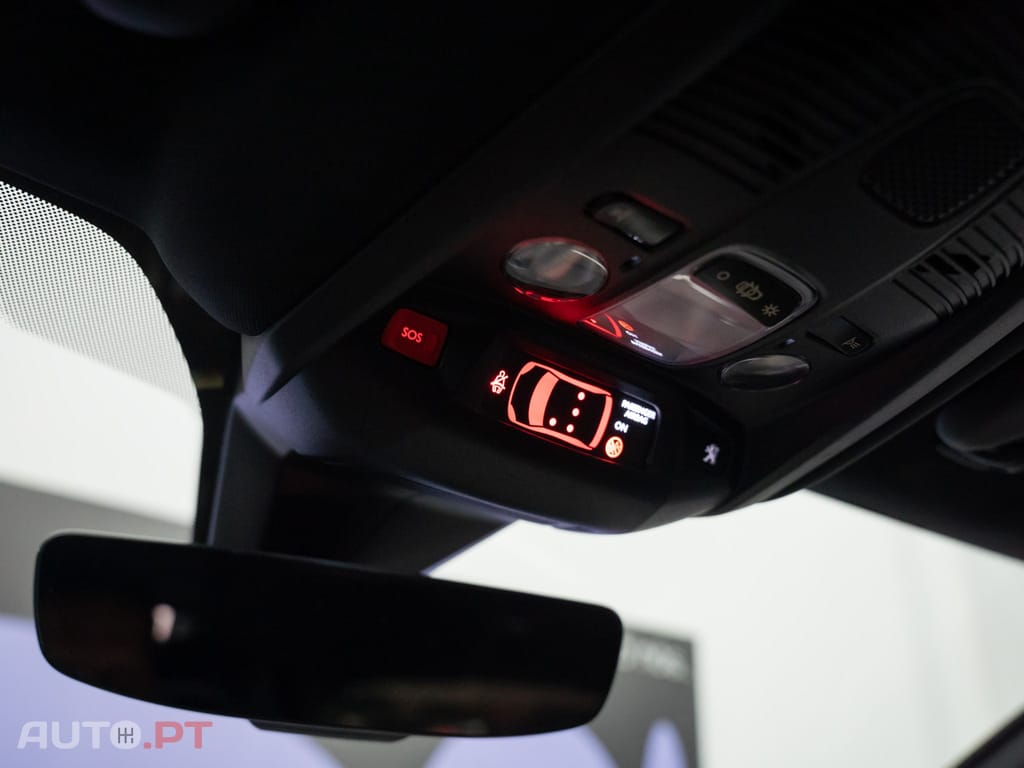 Peugeot 3008 1.6 Hybrid GT Pack e-EAT8