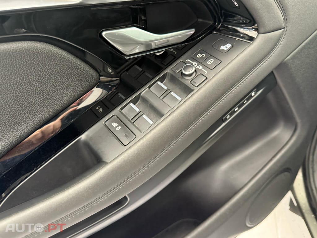 Land Rover Evoque 2.0 D150 AWD R-Dynamic S Auto