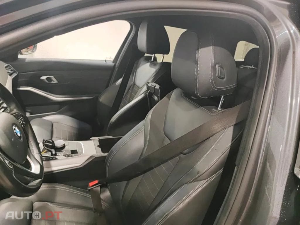 BMW 320 e Touring Corporate Edition Auto