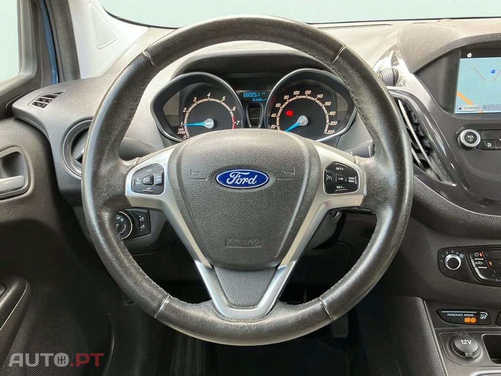 Ford Tourneo 1.0 EcoBoost Titanium