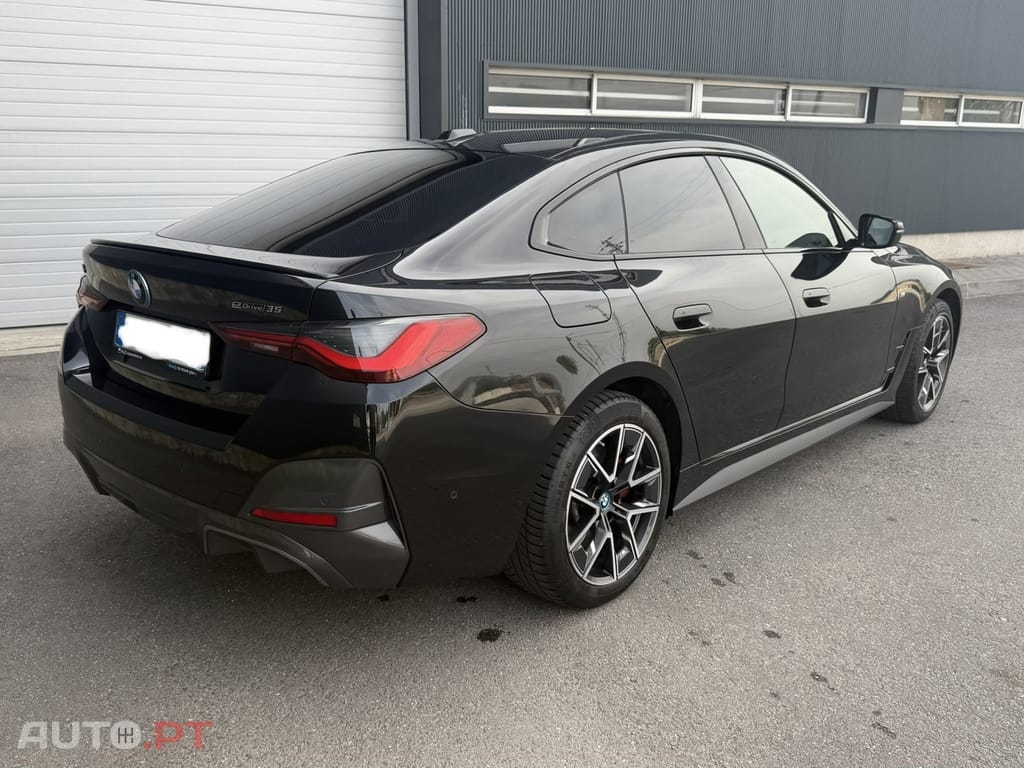 BMW i4 eDrive35 Gran Coupe M Sport — fotografia 14