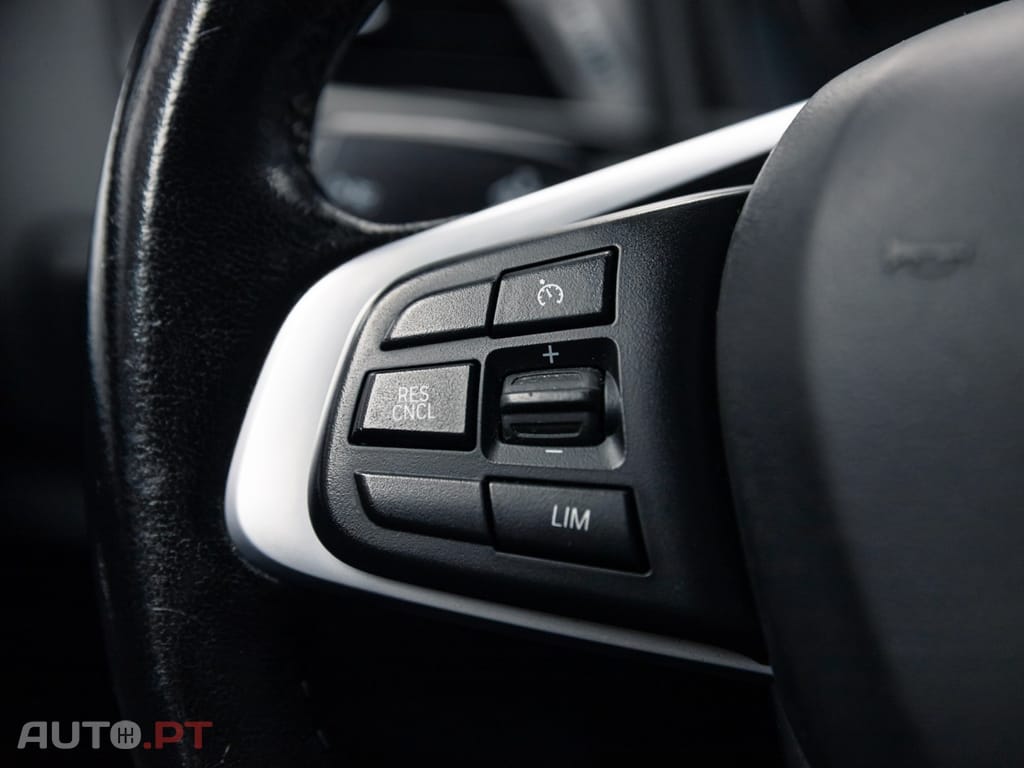 BMW 218 i Advantage Auto