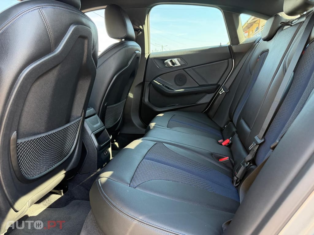 BMW 216 d Pack Desportivo M