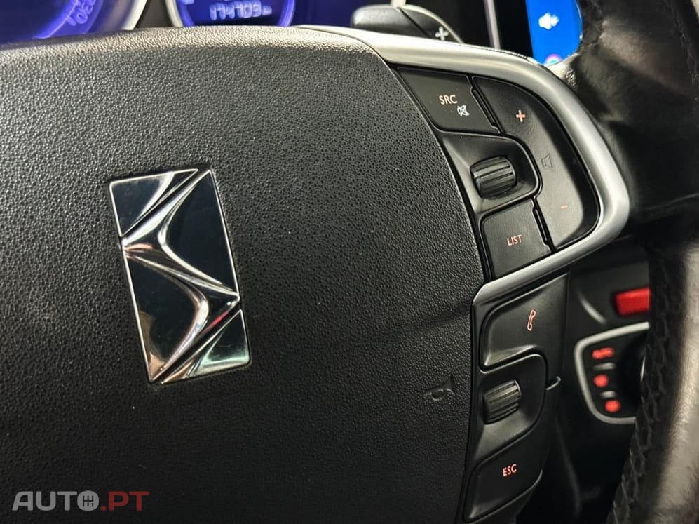 Citroen DS4 1.6 BlueHDi So Chic EAT6 J18