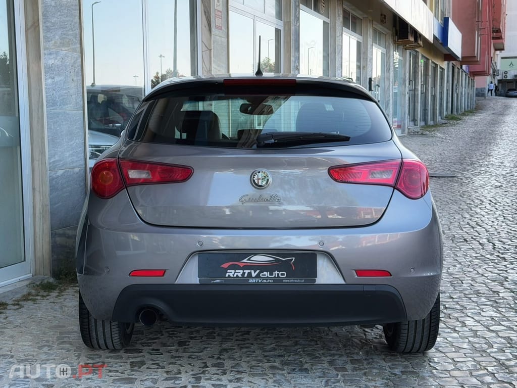 Alfa Romeo Giulietta 1.6 JTDm Distinctive 57X