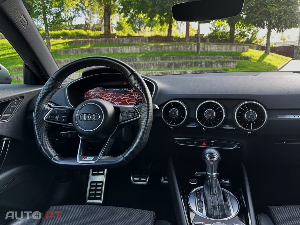 Audi TT 2.0 TFSI S-line S tronic