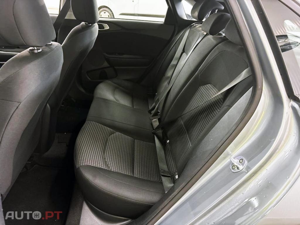 Kia Ceed 1.6 CRDi SX
