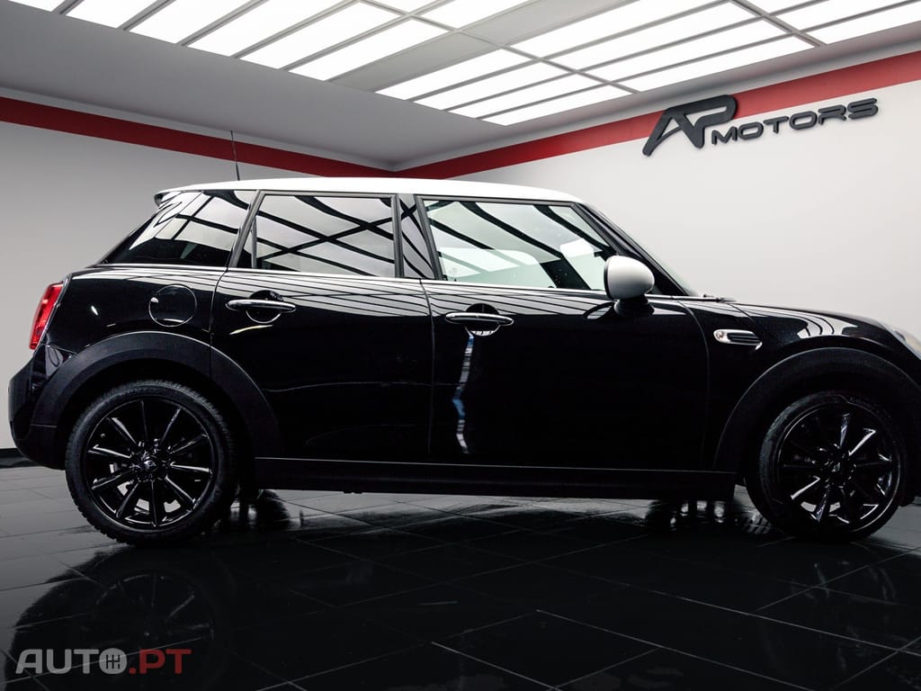 MINI Cooper Cooper D