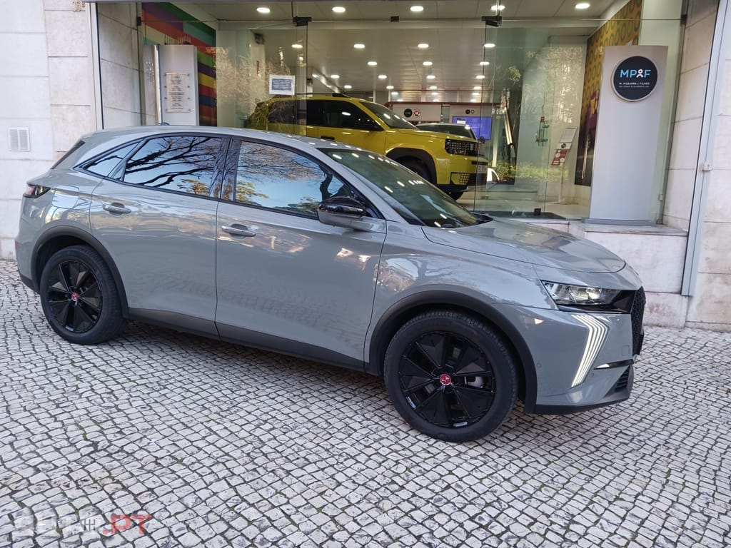 DS DS7 E-Tense Performance Line EAT8