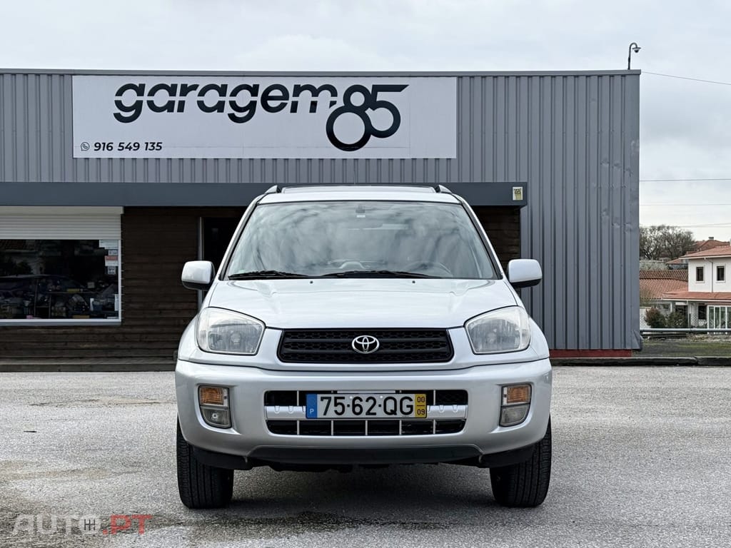 Toyota RAV4 2.0 VVT-i Pack 2