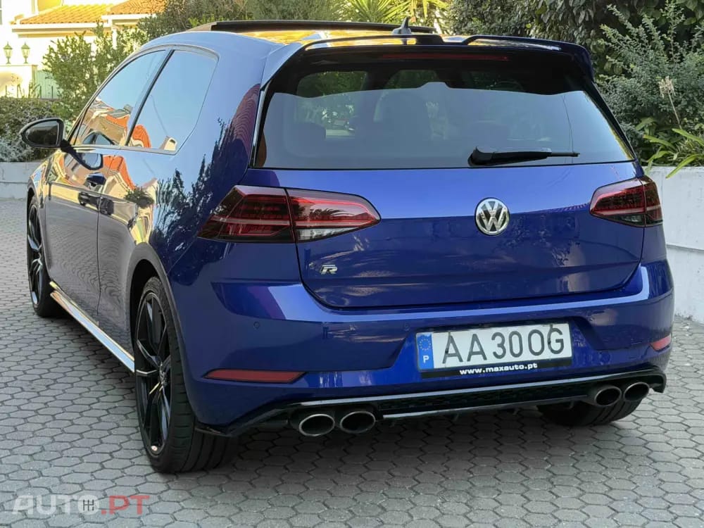 Volkswagen Golf R 4Motion (BlueMotion )