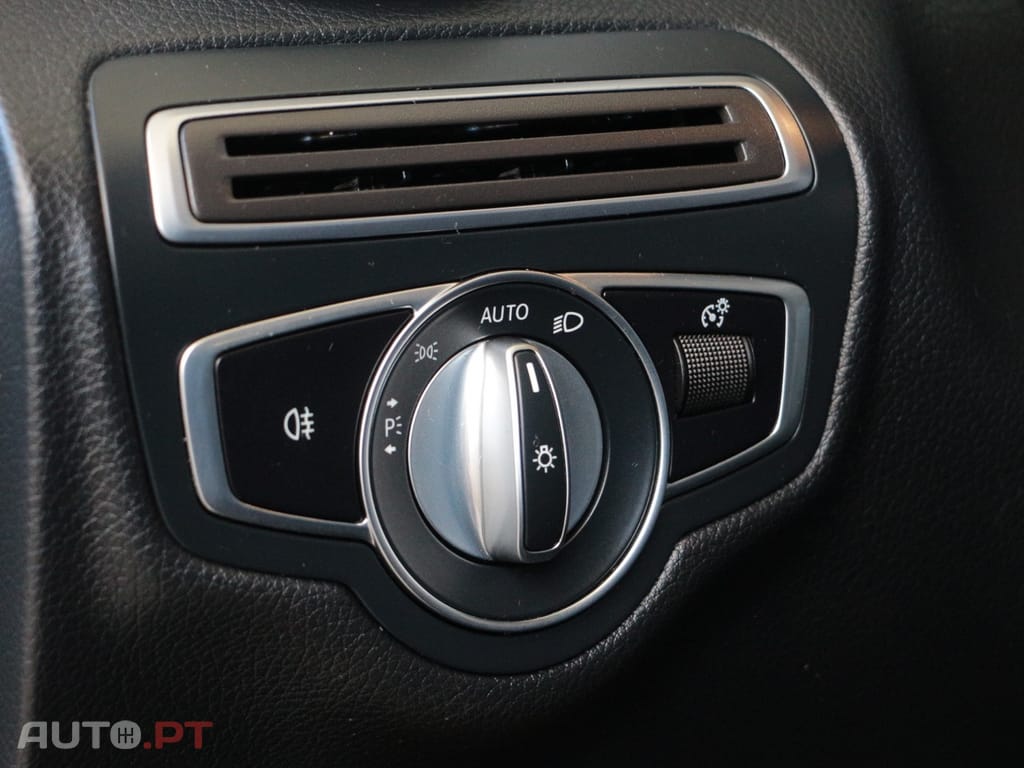 Mercedes-Benz C 300 de AMG Line
