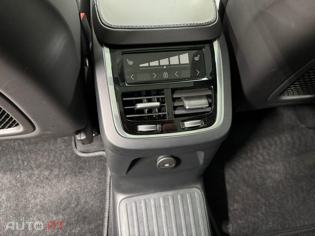 Volvo XC90 T8 I.V.A DEDUTIVEL 