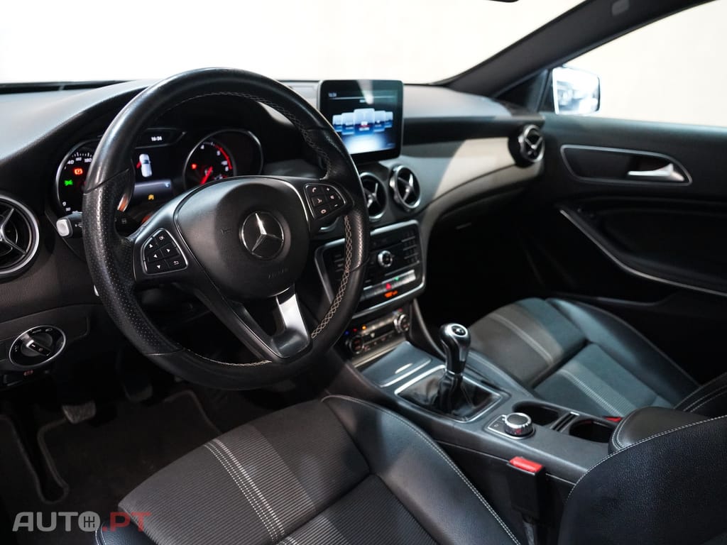 Mercedes-Benz GLA 180 d