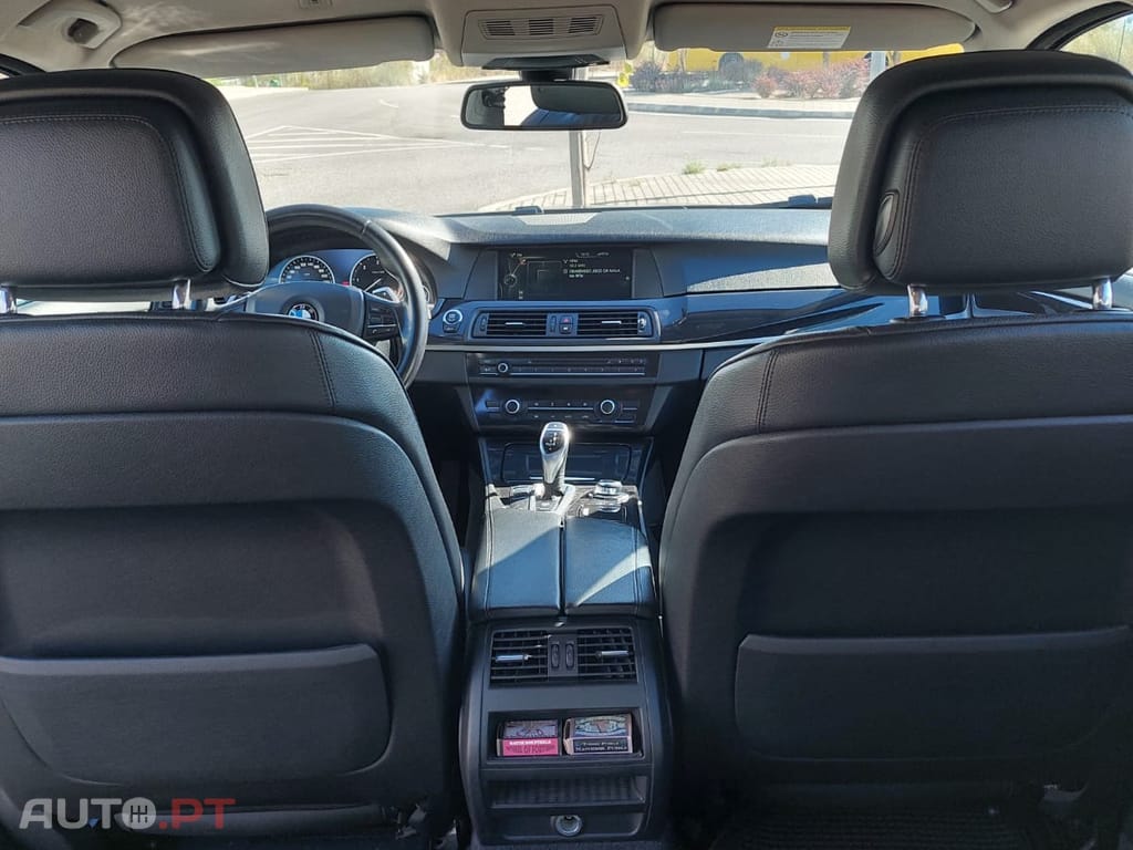 BMW 520 Luxury Line Auto