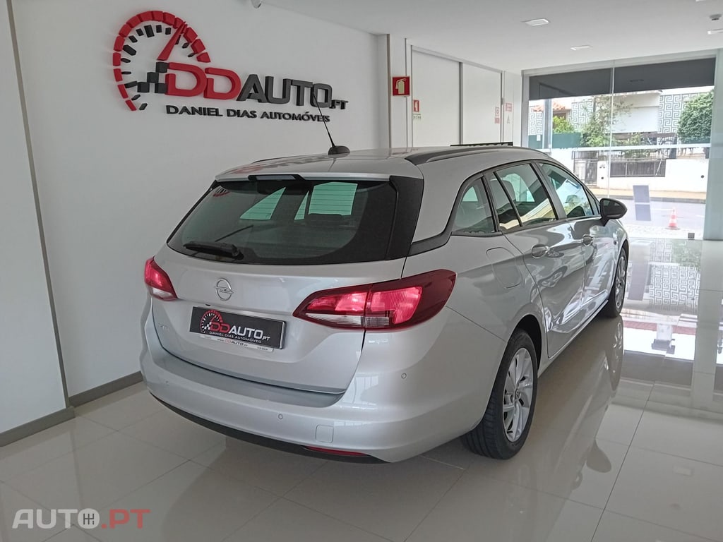 Opel Astra Sports Tourer 1.5 Turbo D, 122 CV, Business Edition, Nacional, IVA Dedut.