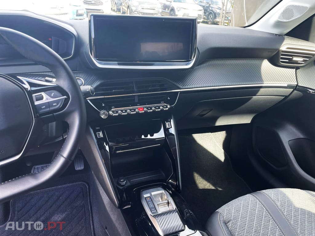 Peugeot 208 1.2 Hybrid Allure e-DCS6