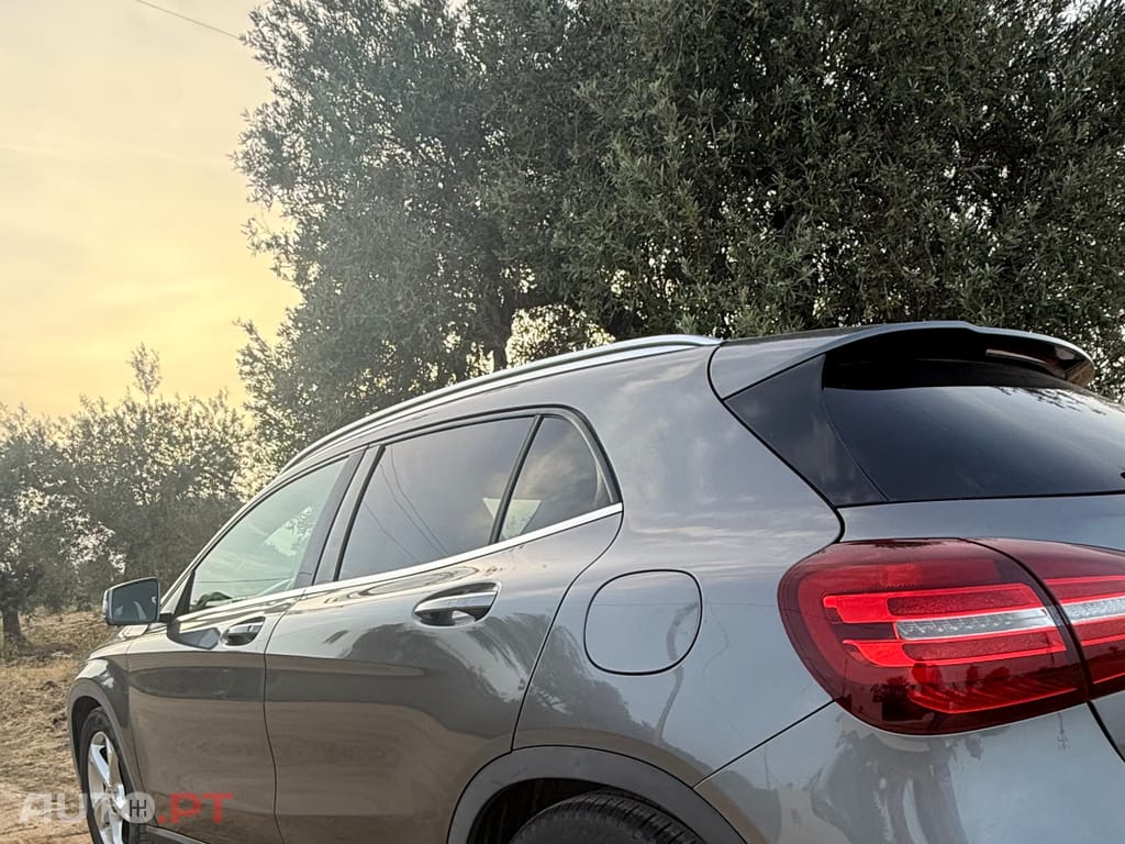 Mercedes-Benz 200 GLA