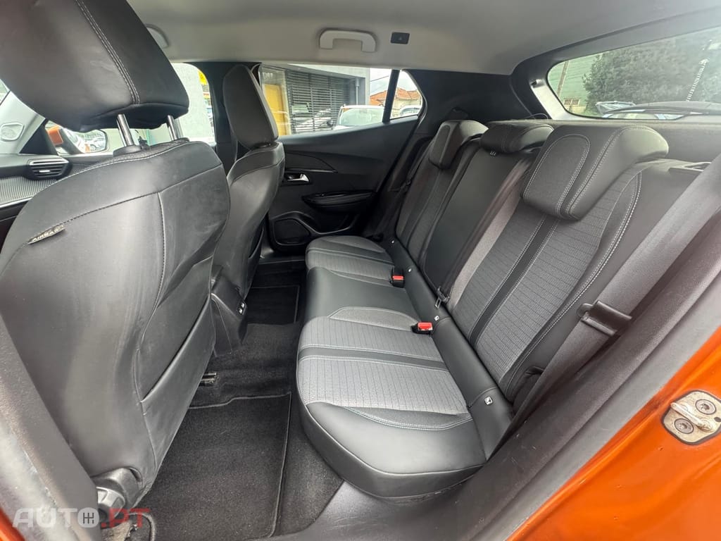 Peugeot 2008 PureTech 100 Allure