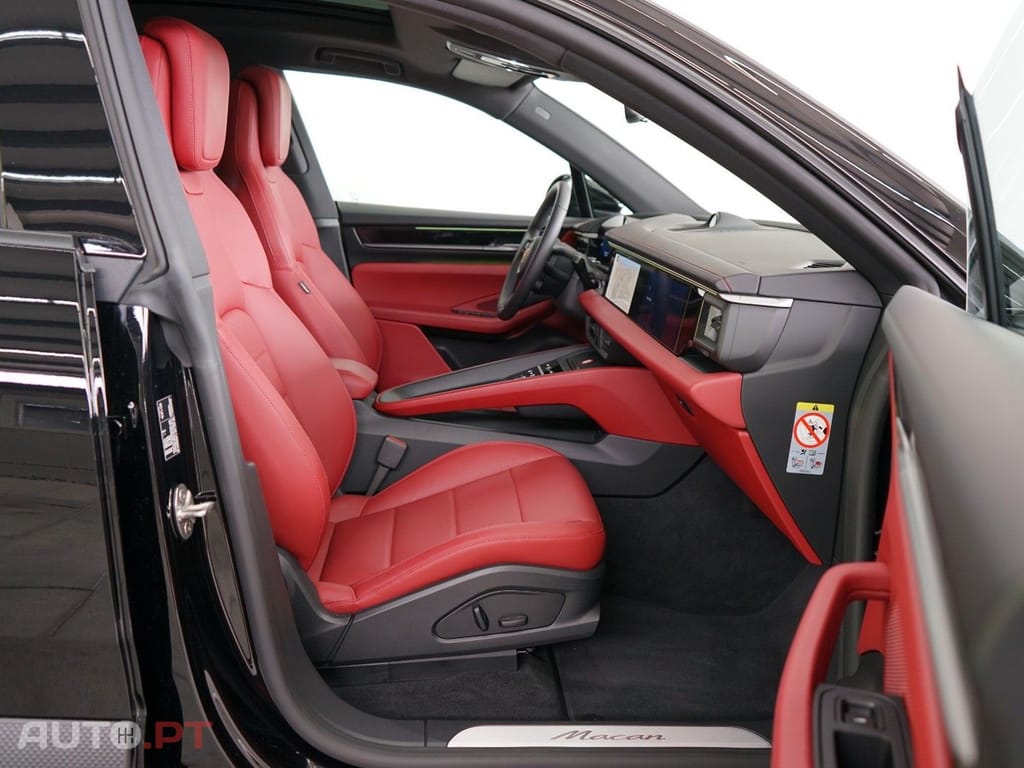 Porsche Macan Bose