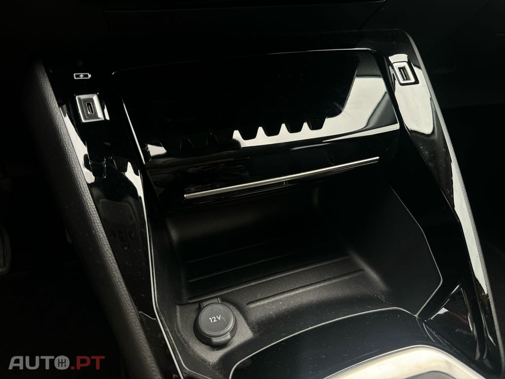 Peugeot 208 PureTech 100 Allure