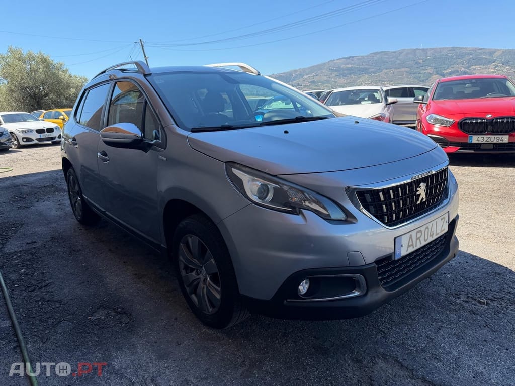 Peugeot 2008 1.2 PureTech Style
