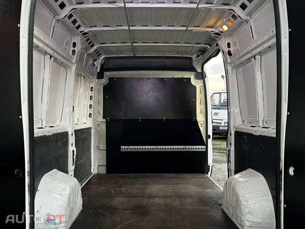 Citroën Jumper 2.0 BlueHDi 33 L3H2 — fotografia 13