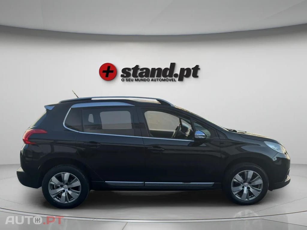 Peugeot 2008 1.2 PureTech Style