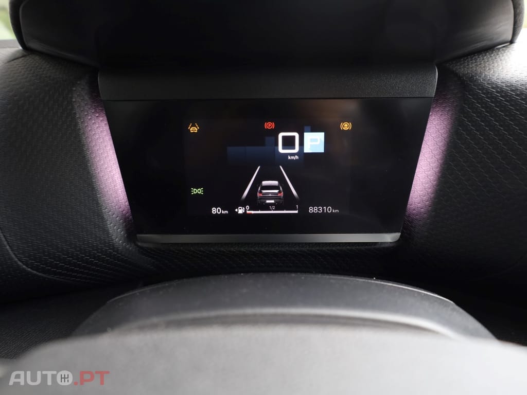 Citroen C4 X 1.2 PureTech Shine EAT8
