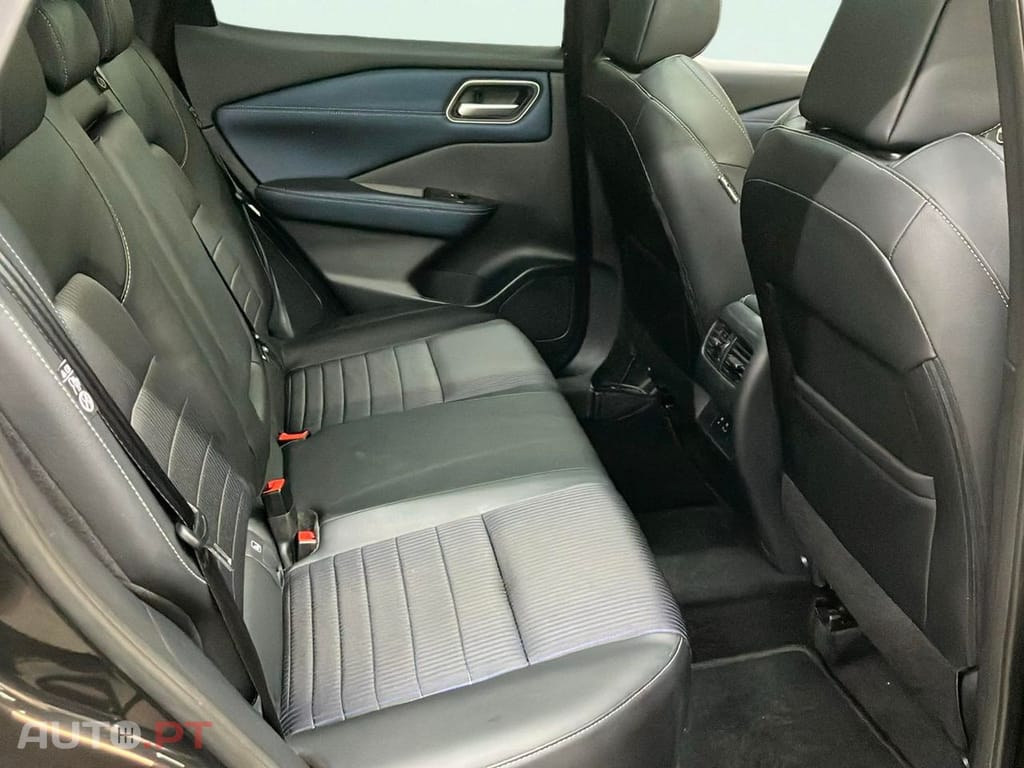 Nissan Qashqai 1.3 DIG-T N-Connecta LED