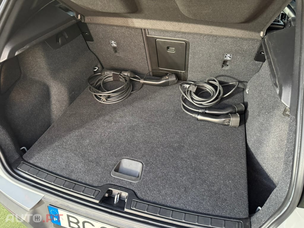 Volvo XC40 1.5 T4 PHEV Plus Dark