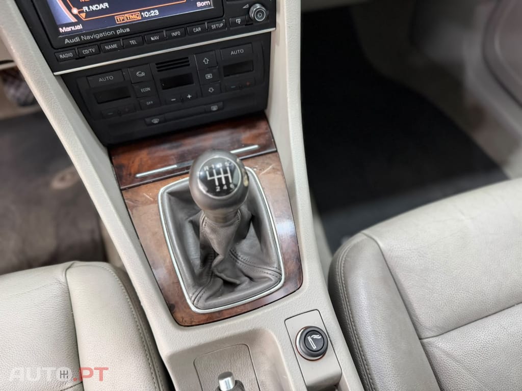 Audi A4 Avant 2.0 TDi S-line