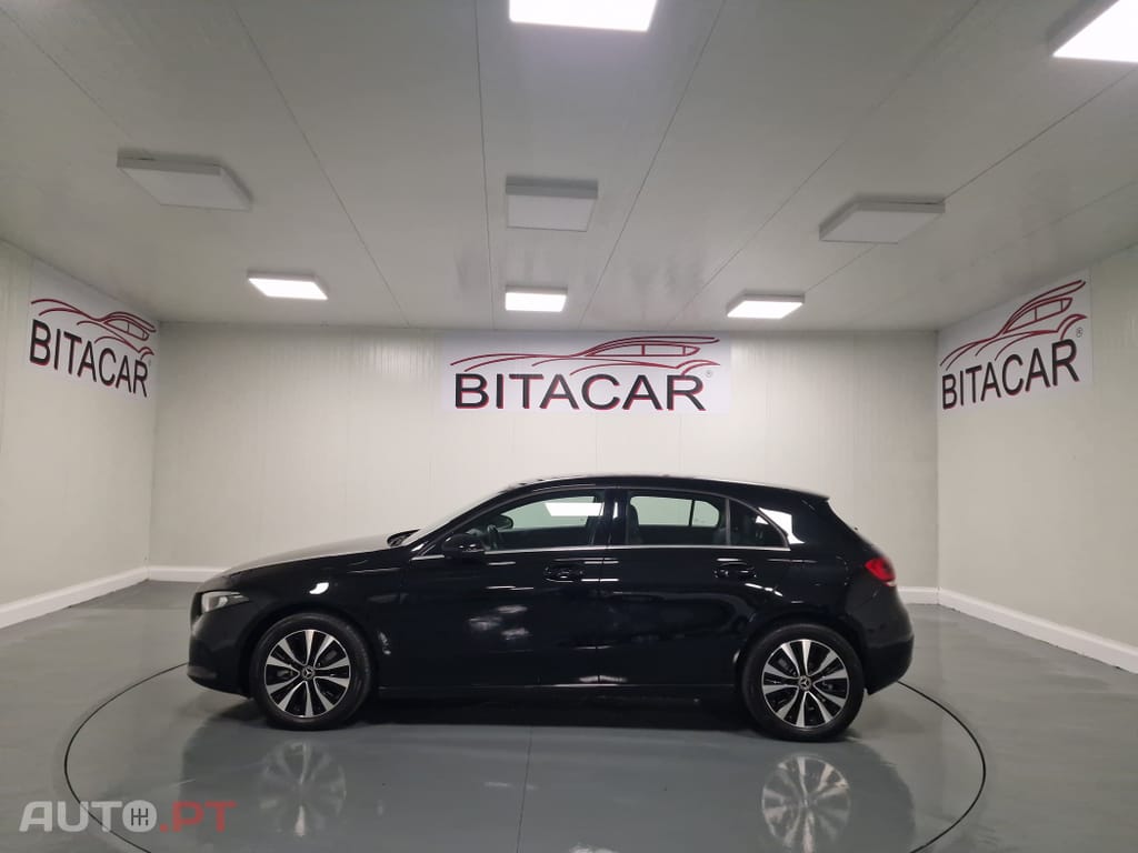 Mercedes-Benz A 250 E STYLE PLUS Hibrido Plug-In