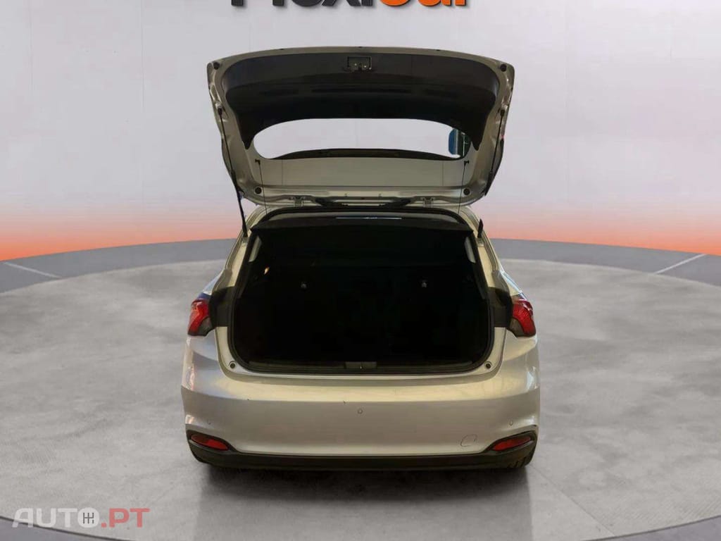 Fiat Tipo 1.3 M-Jet Lounge