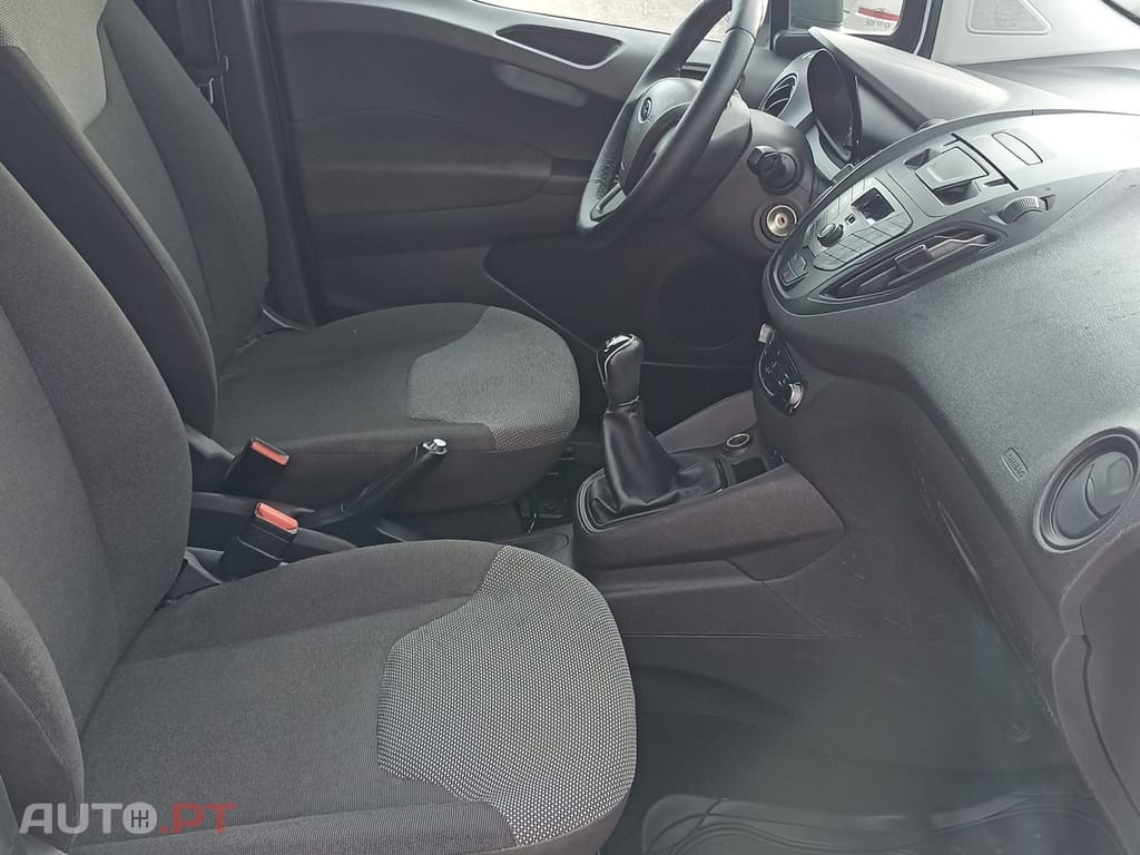 Ford Tourneo 1.5 TDCi Ambiente