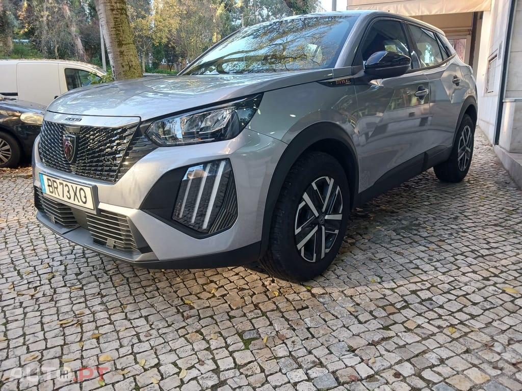 Peugeot 2008 1.2 PureTech Style