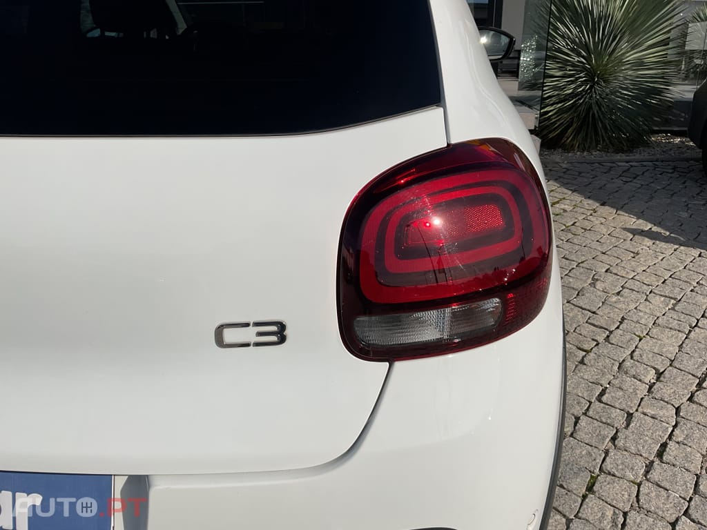 Citroen C3 1.2 PureTech Shine EAT6