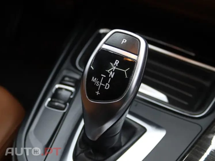 BMW 320 d Auto Line Luxury