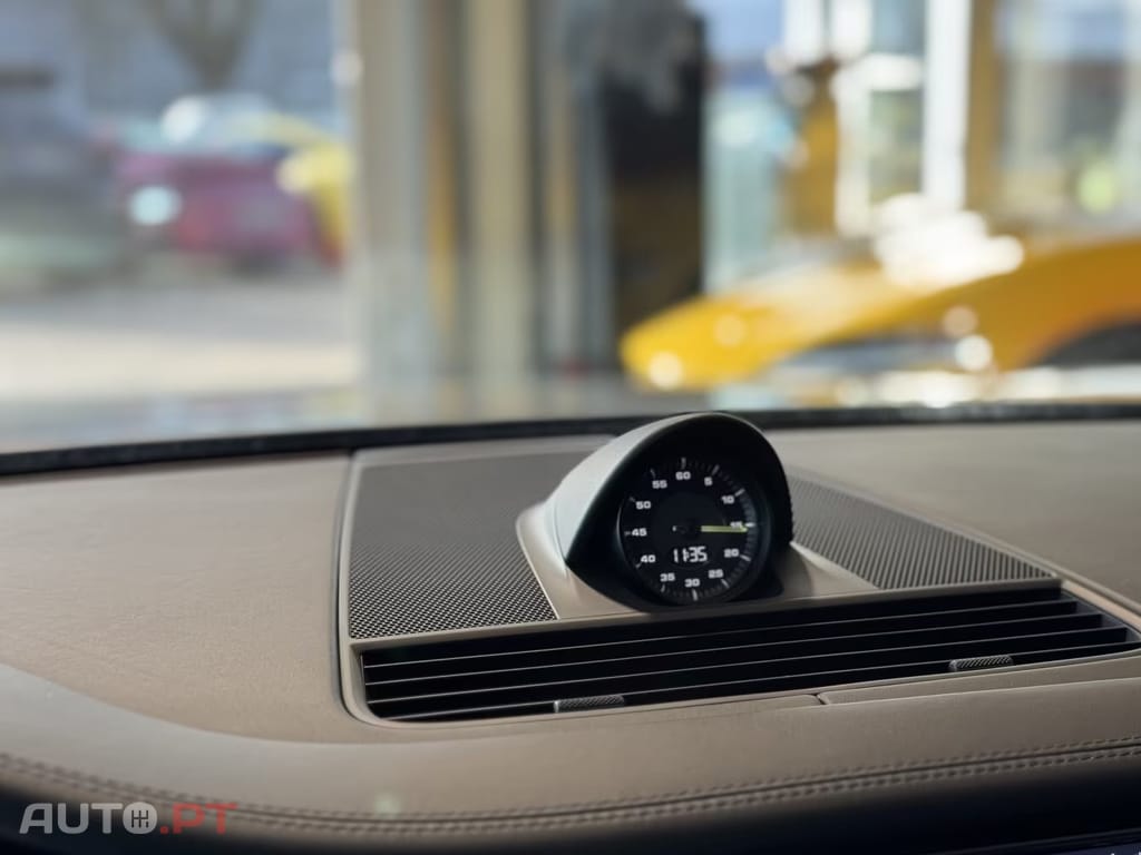 Porsche Panamera 4 E-Hybrid