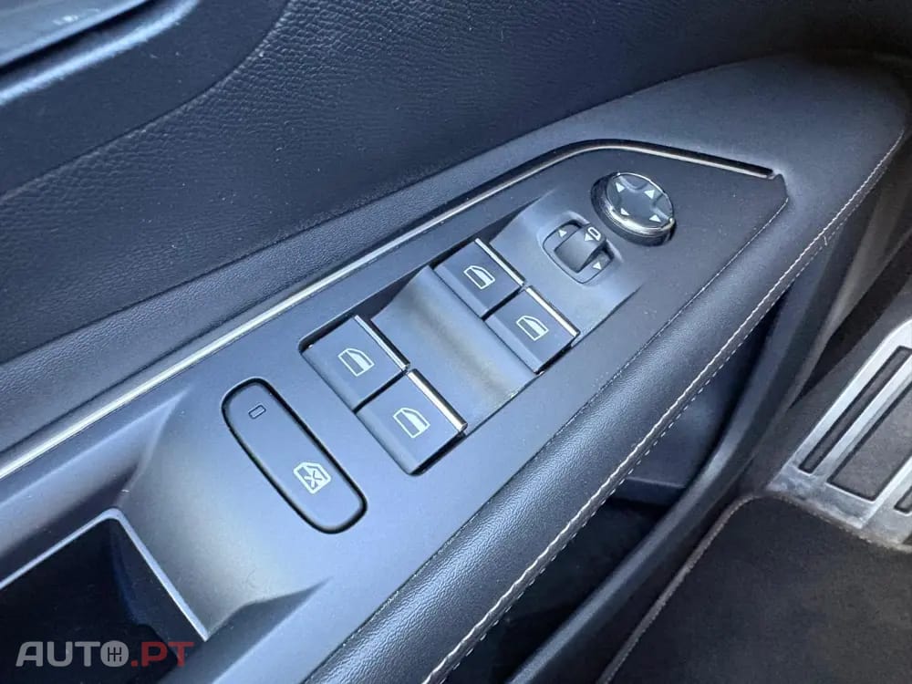 Peugeot 3008 1.6 Hybrid GT e-EAT8