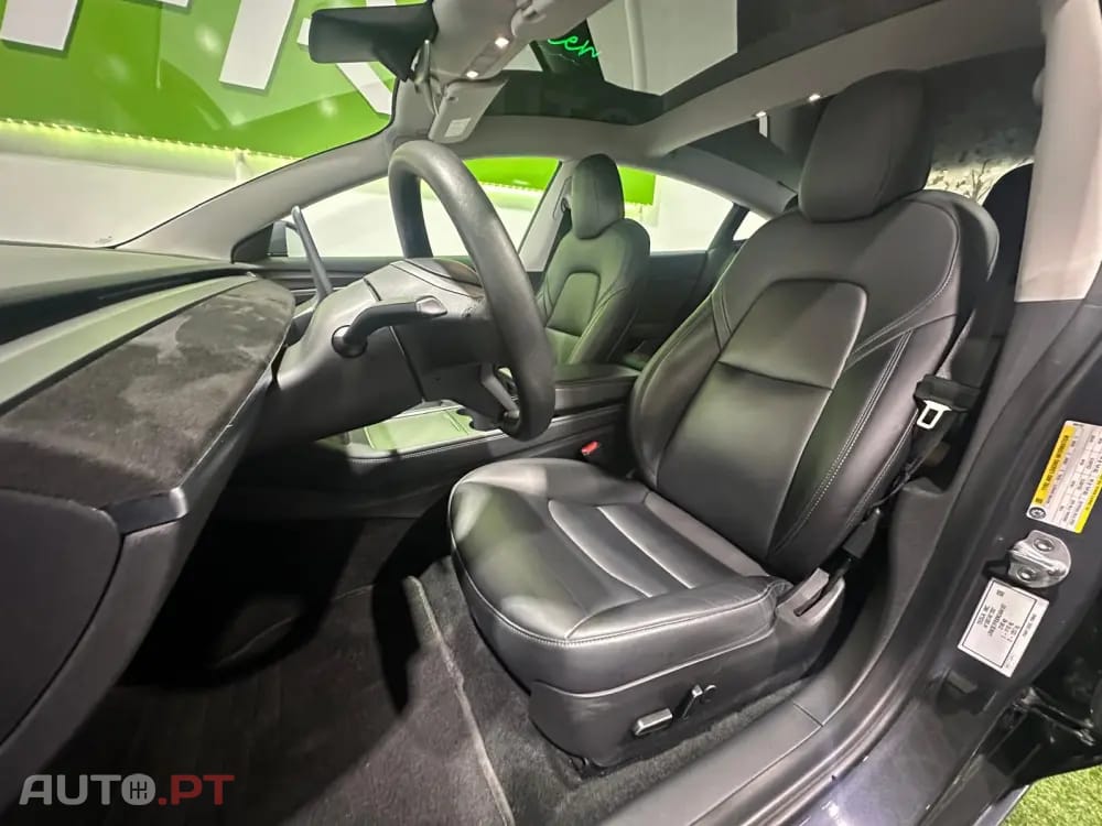 Tesla Model 3 Standard RWD