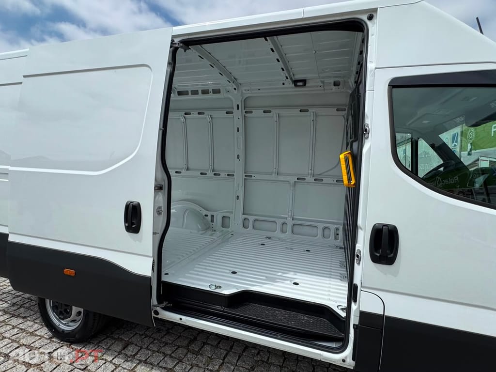 Iveco Daily L 3 H 2  160 CAVALOS