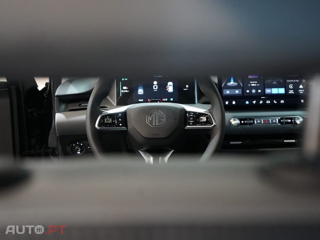 MG MG4 64 kWh Luxury
