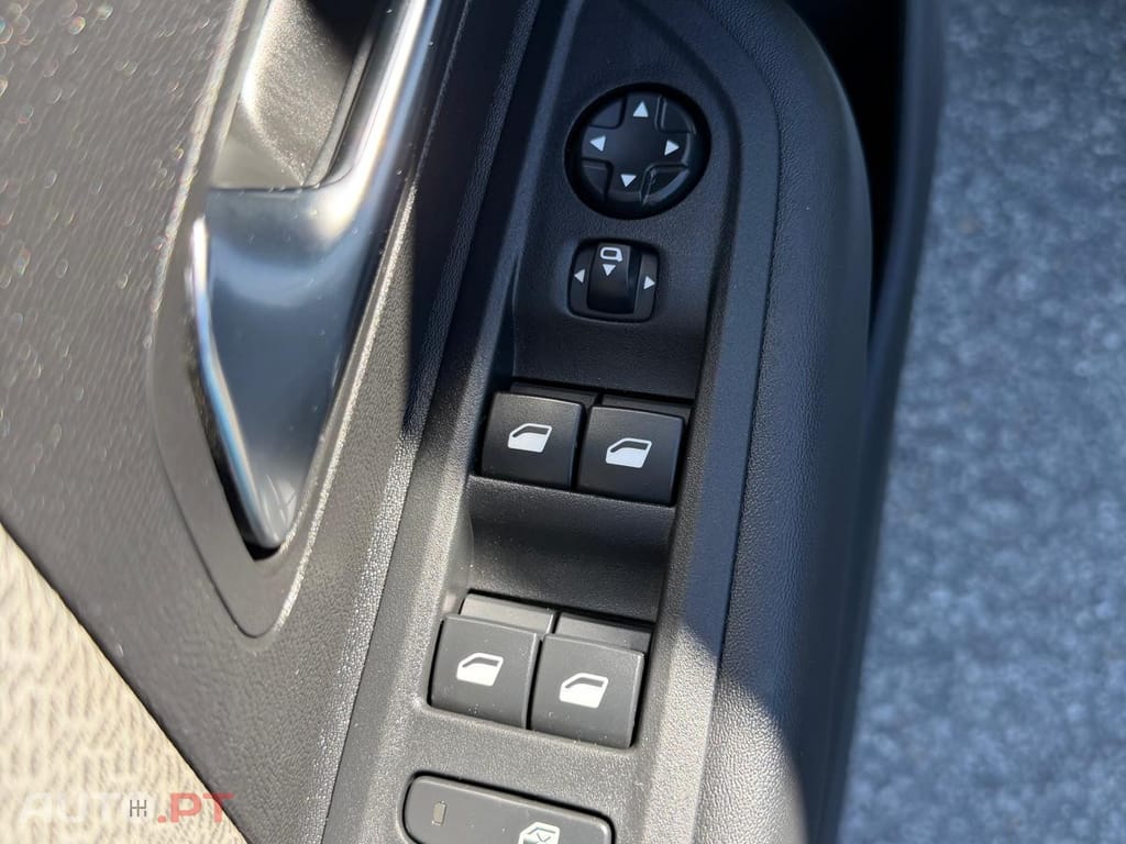 Citroen C4 1.5 BlueHDi Shine EAT8