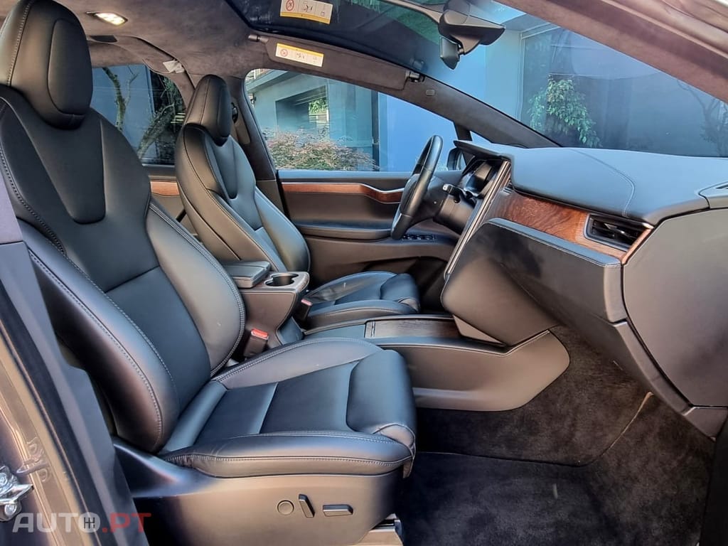 Tesla Model X Long Range