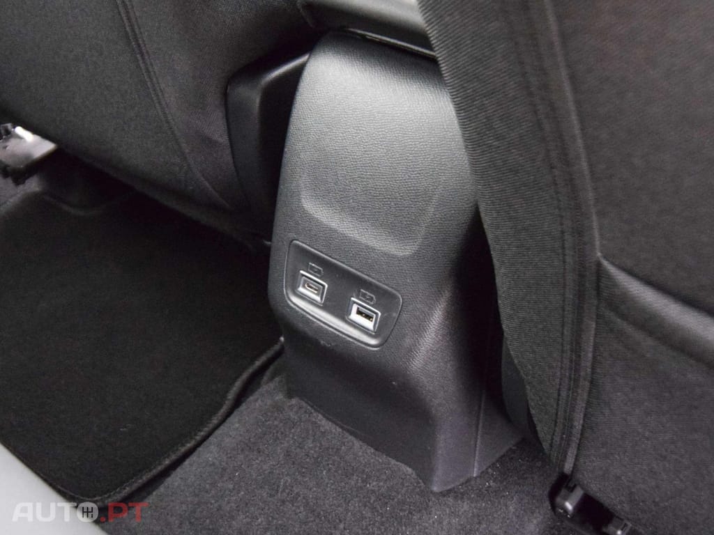 Peugeot 208 1.2 Hybrid Allure e-DCS6