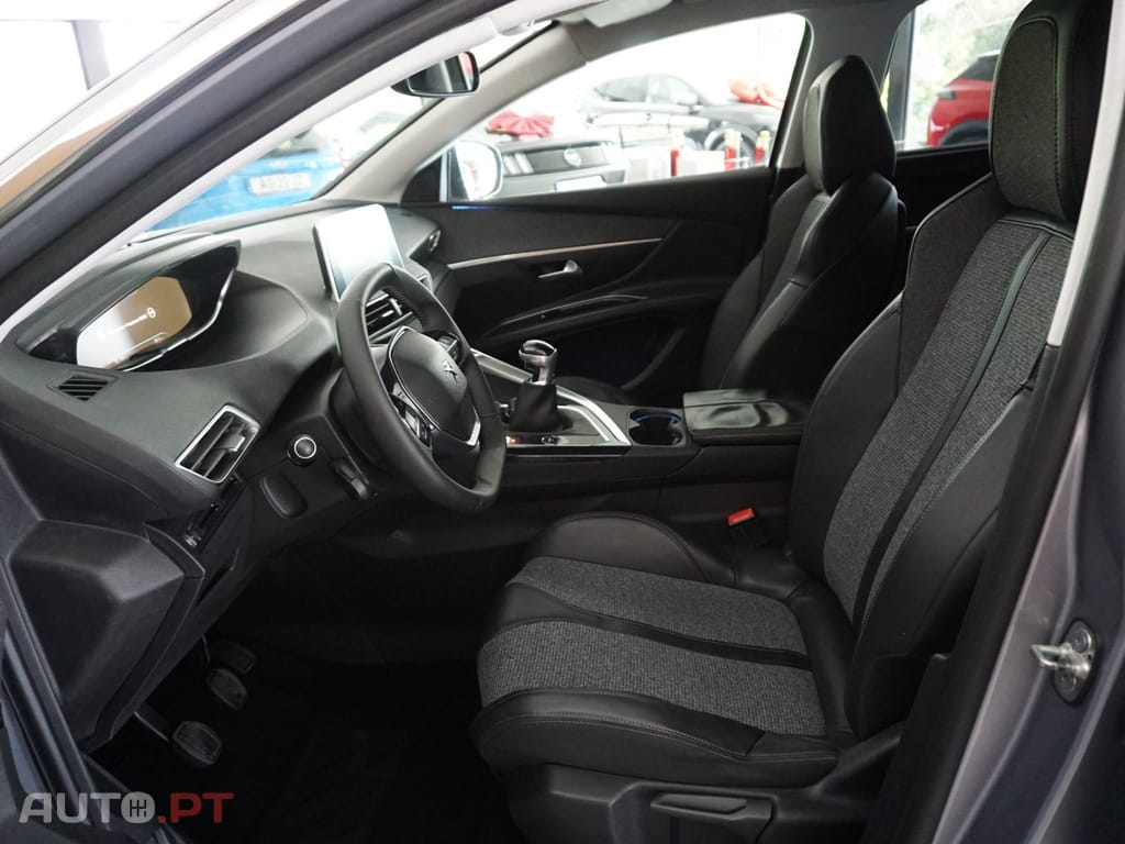 Peugeot 5008 1.2 PureTech Allure